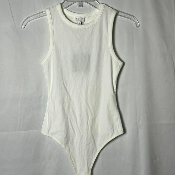 NWT Le Lis Collection White Ribbed Racerback Bodysuit (Size S) preppy casual - Picture 2 of 5